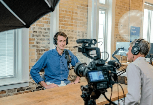 Podcasters y Creadores de Contenido